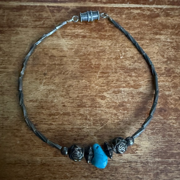 Vintage Turquoise and Sterling Silver Jewelry Set - Picture 15 of 16